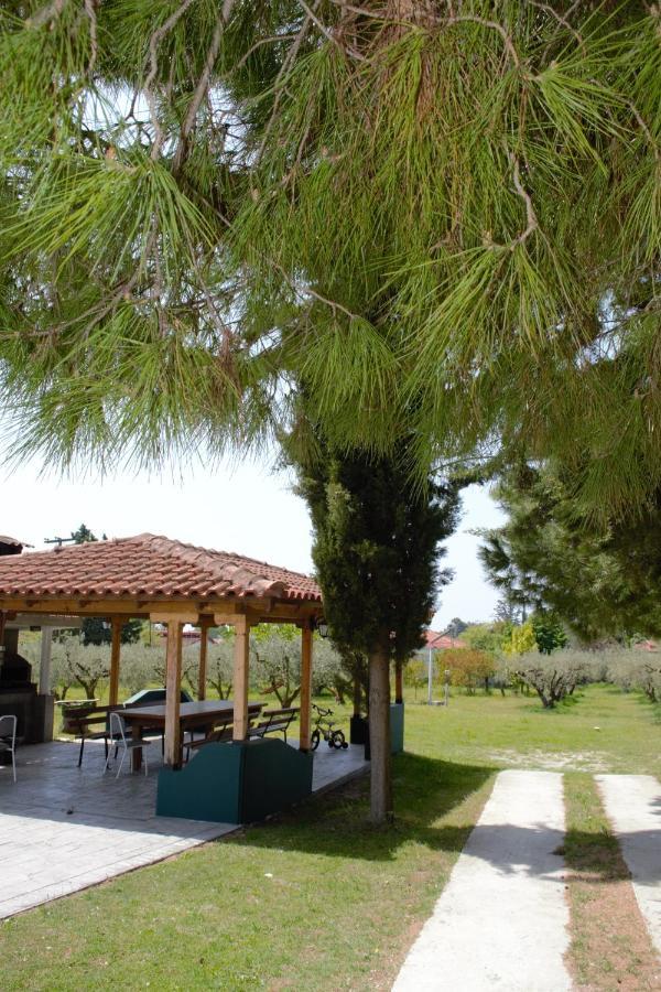 Olivemare Holidays Nea Iraklia Buitenkant foto