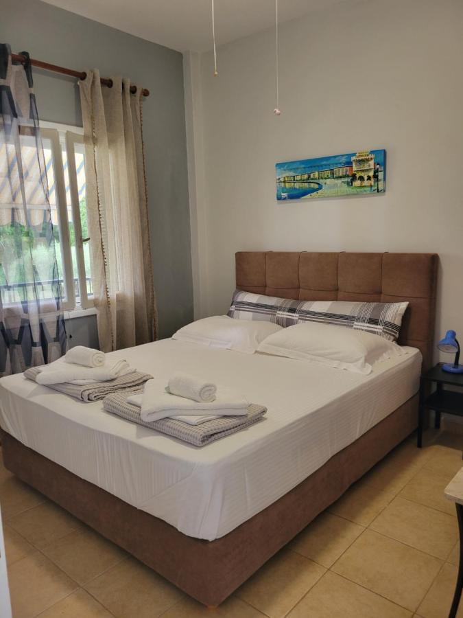 Olivemare Holidays Nea Iraklia Buitenkant foto