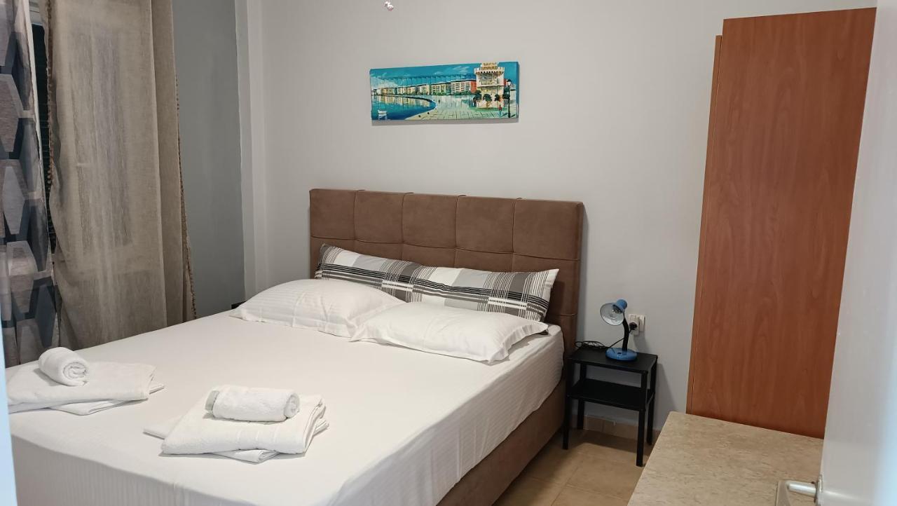 Olivemare Holidays Nea Iraklia Buitenkant foto