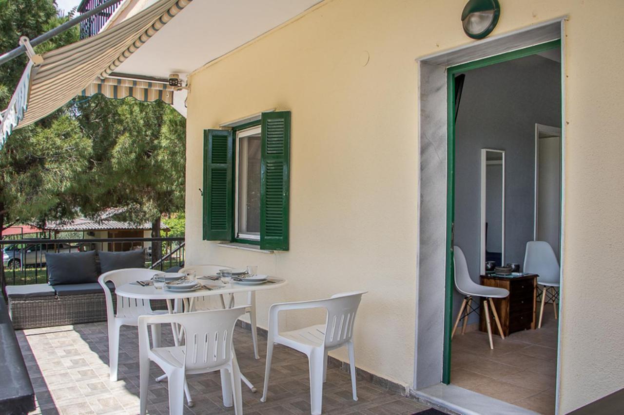 Olivemare Holidays Nea Iraklia Buitenkant foto