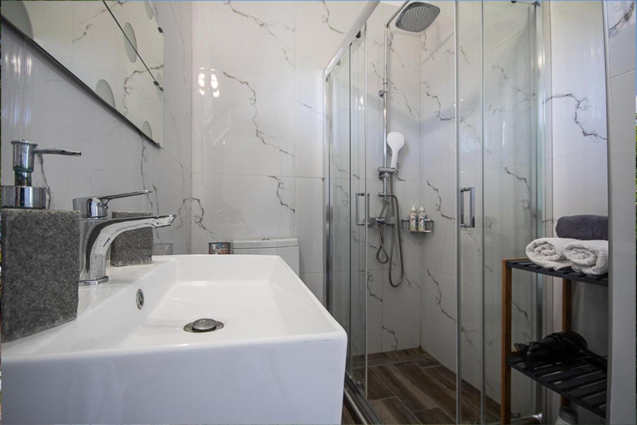 Olivemare Holidays Nea Iraklia Buitenkant foto